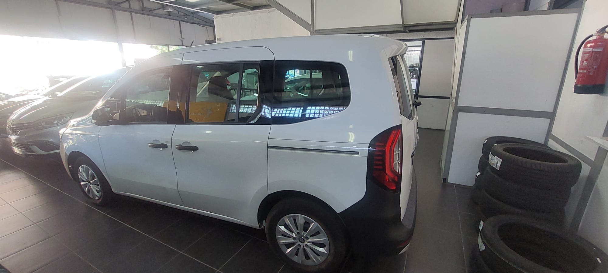 Renault Kangoo Combi 1.5 dci 95cv miniatura 3
